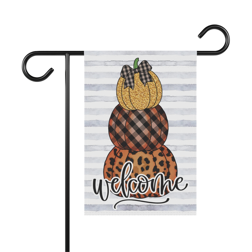 Patterned Pumpkin Stack Garden Flag