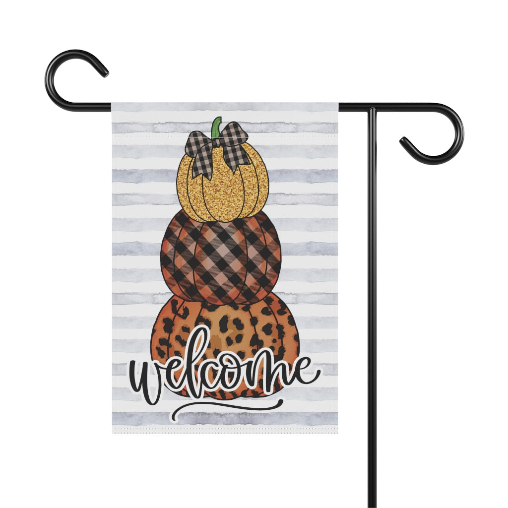 Patterned Pumpkin Stack Garden Flag